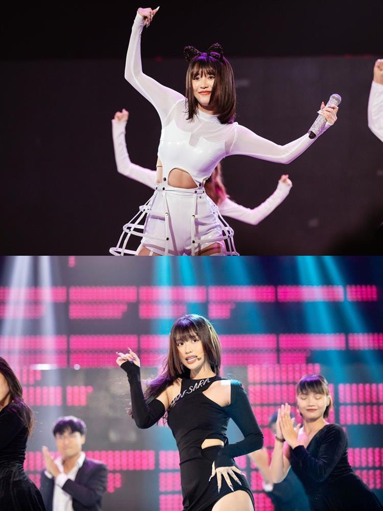 Những bộ đồ diễn của người đẹp luôn đặc biệt có phom dáng ôm sát để tôn triệt để vóc dáng.