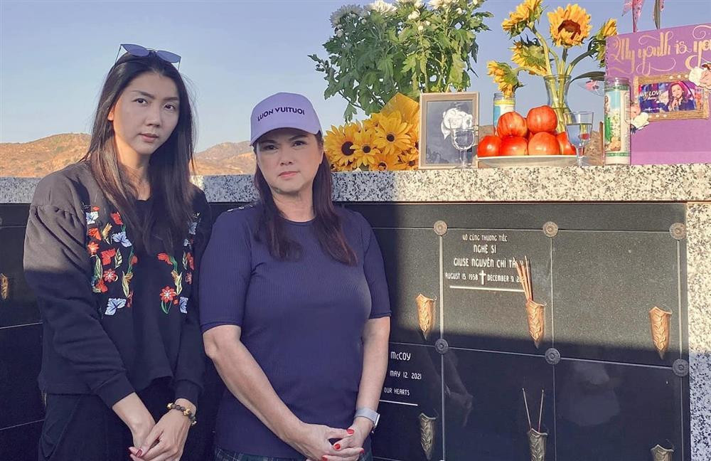 Sau cú sốc vì người chồng tài năng qua đời vào cuối năm ngoái, nghệ sĩ Phương Loan dần nguôi ngoai và cởi mở chia sẻ hình ảnh mới lên mạng xã hội hơn.