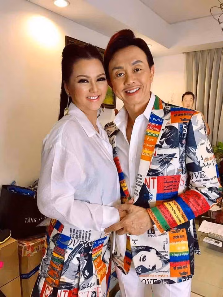 Ca sĩ Phương Loan từng thổ lộ: “Các con không cần vào Facebook tìm ra những hình ảnh cũ của cô bé Heo hay chú Tài nữa. Chú Tài đã về với Chúa và lúc nào chú cũng ở trong tim cô, các con không cần phải nhắc nhớ cô. Các con muốn cô vui mà. Hãy để chú Tài ngủ yên trong trái tim của cô".