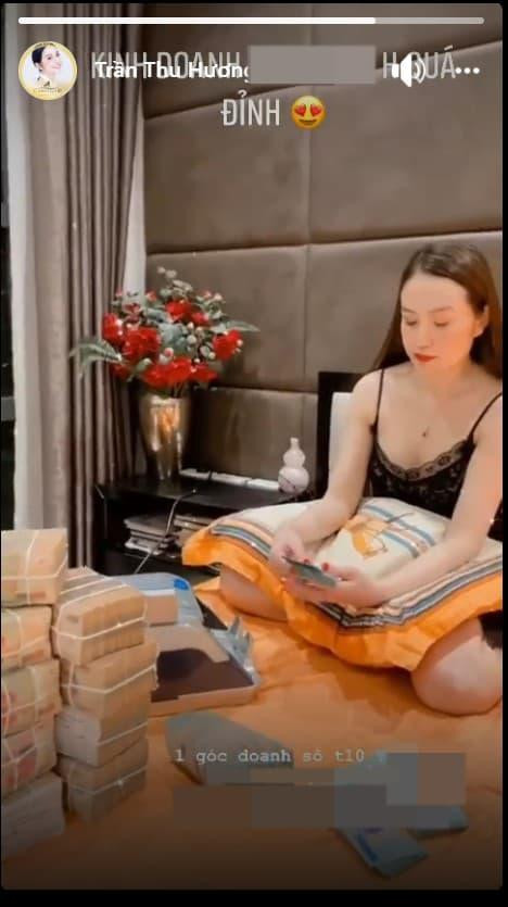 Vợ Tuấn Hưng khoe 1 góc doanh số tháng 10 cực khủng.