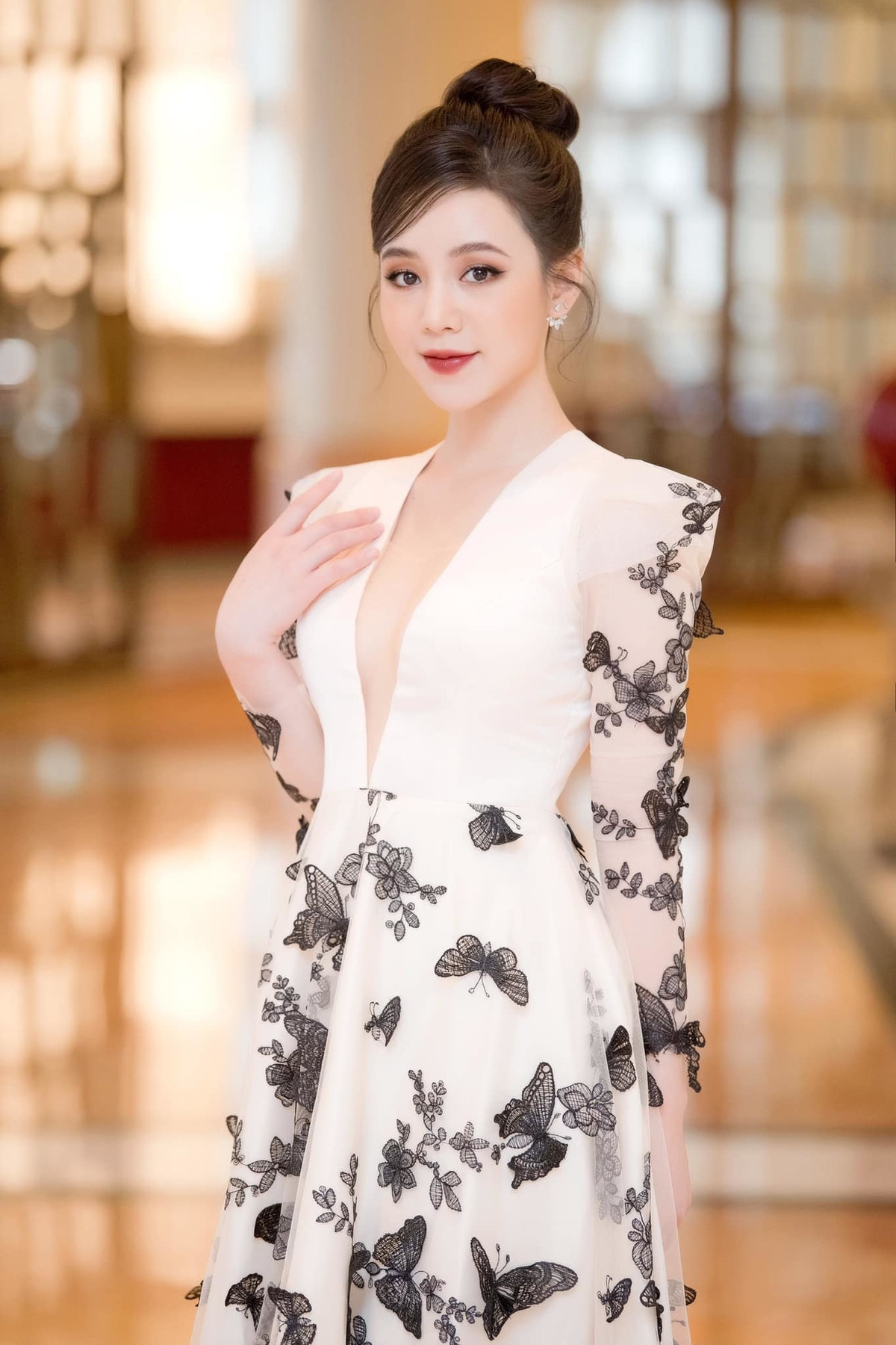 Với hình ảnh ngày càng xinh đẹp, cá tính, nhiều khán giả hy vọng nữ diễn viên sinh năm 1995 sẽ ngày càng có sự nghiệp phát triển trong lĩnh vực phim truyền hình.