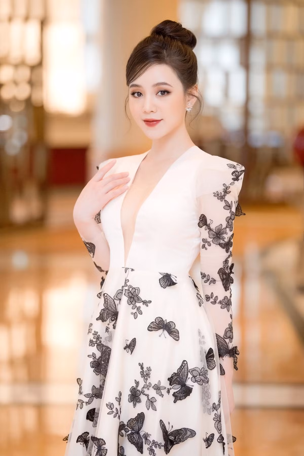 Với hình ảnh ngày càng xinh đẹp, cá tính, nhiều khán giả hy vọng nữ diễn viên sinh năm 1995 sẽ ngày càng có sự nghiệp phát triển trong lĩnh vực phim truyền hình.