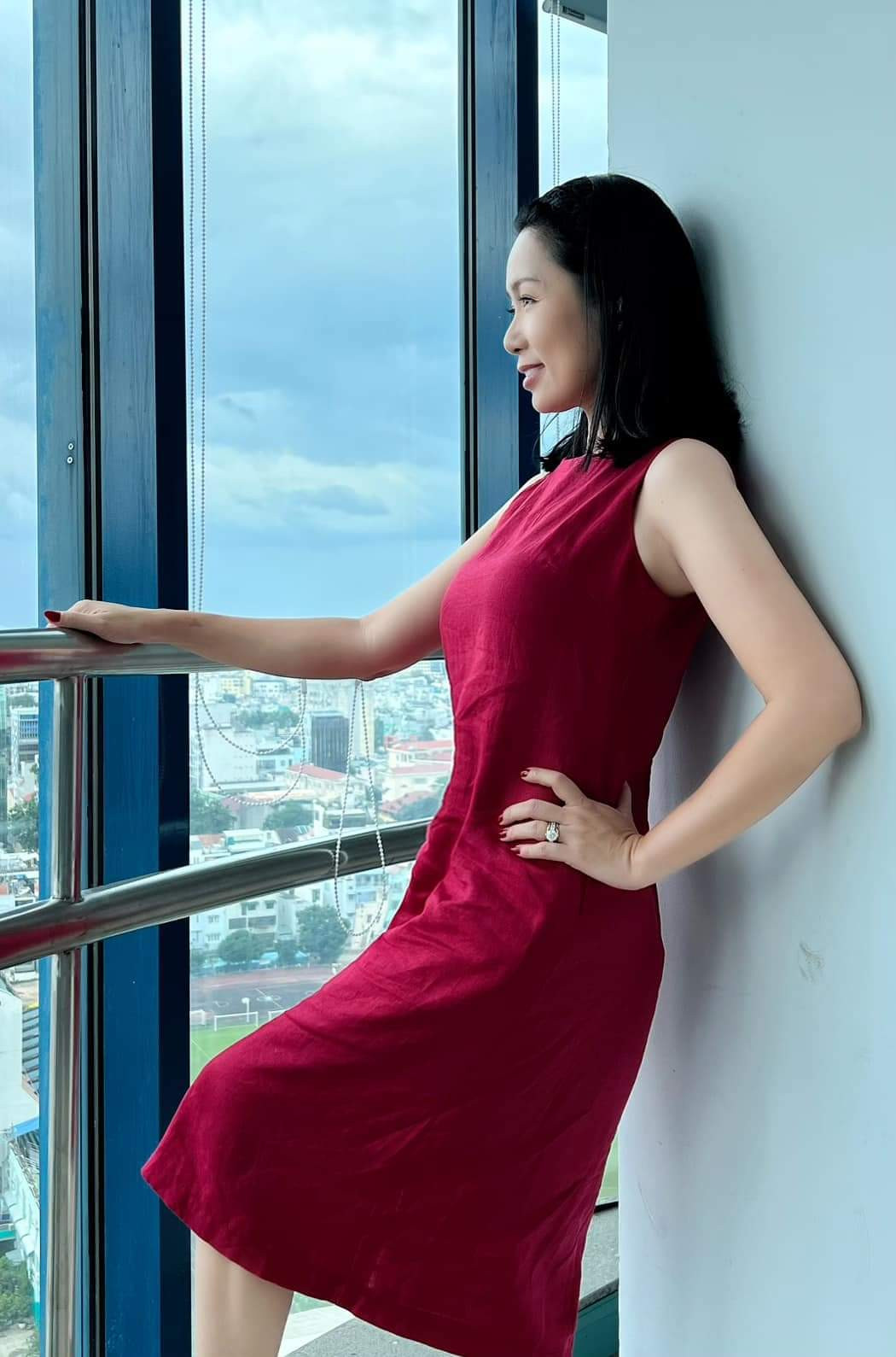 Á hậu Trịnh Kim Chi trẻ trung dù đã U50.