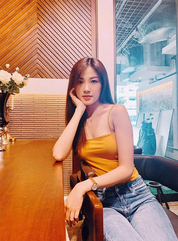 Không chỉ sở hữu chiều cao lý tưởng, Lương Thanh còn có vóc dáng cân đối với ba vòng gợi cảm.