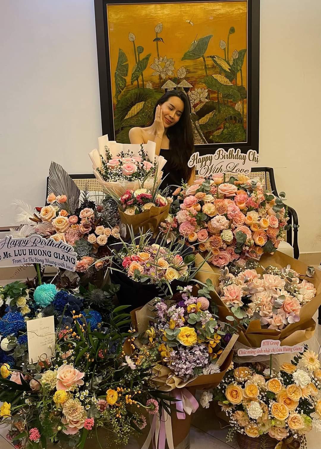 Ca sĩ Lưu Hương Giang hạnh phúc ngập tràn trong ngày sinh nhật.