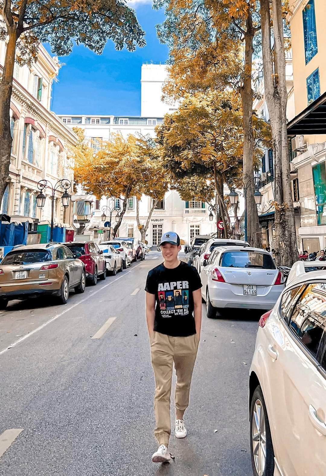 Diễn viên Mạnh Hưng thảnh thơi sau nhiều dự án làm phim.