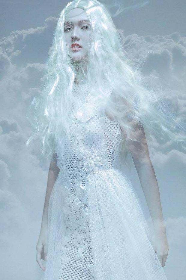 Nhà thiết kế gốc Đà Nẵng từng chia sẻ: “Tôi cực kỳ ấn tượng với vẻ đẹp mong manh, ngây thơ nhưng vẫn ẩn chứa sự mạnh mẽ của Hải Tú. Cô bé mang đến cho tôi nhiều cảm hứng mới và cũng khiến tôi thêm yêu ngành nghề sáng tạo thời trang của mình”.