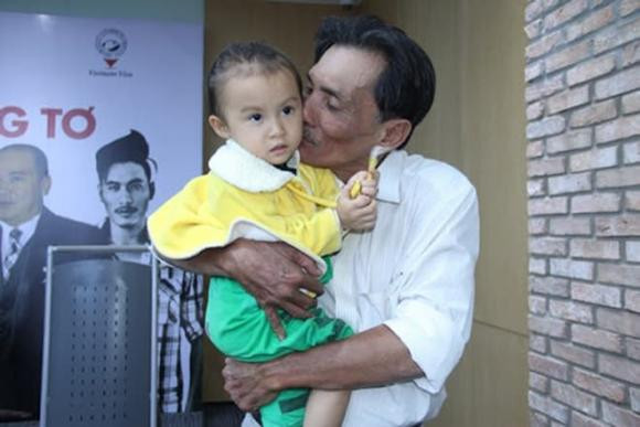 Duoc manh thuong quan de nghi cham soc, Thuong Tin phan ung gi?-Hinh-3