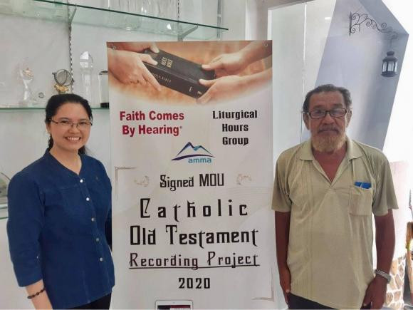 Tuy nhiên, khi đồng nghiệp đề nghị kêu gọi giúp đỡ, ông lại từ chối. Ông tự trọng vì không muốn phiền hà người khác. Ông cần mẫn làm công việc lồng tiếng, lúc rảnh rỗi, ông kiêm luôn cả "chân bảo vệ" ở chính nơi mình làm việc để có thêm thu nhập.