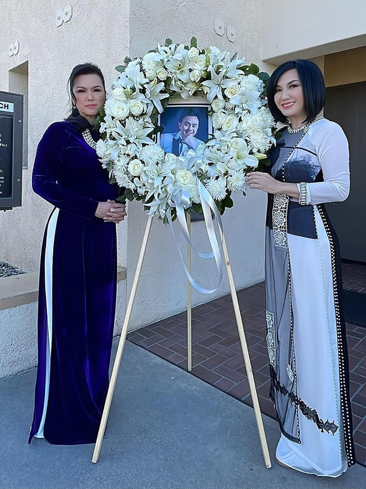 Ba xa khoc nuc no trong le gio dau nghe si Chi Tai-Hinh-4