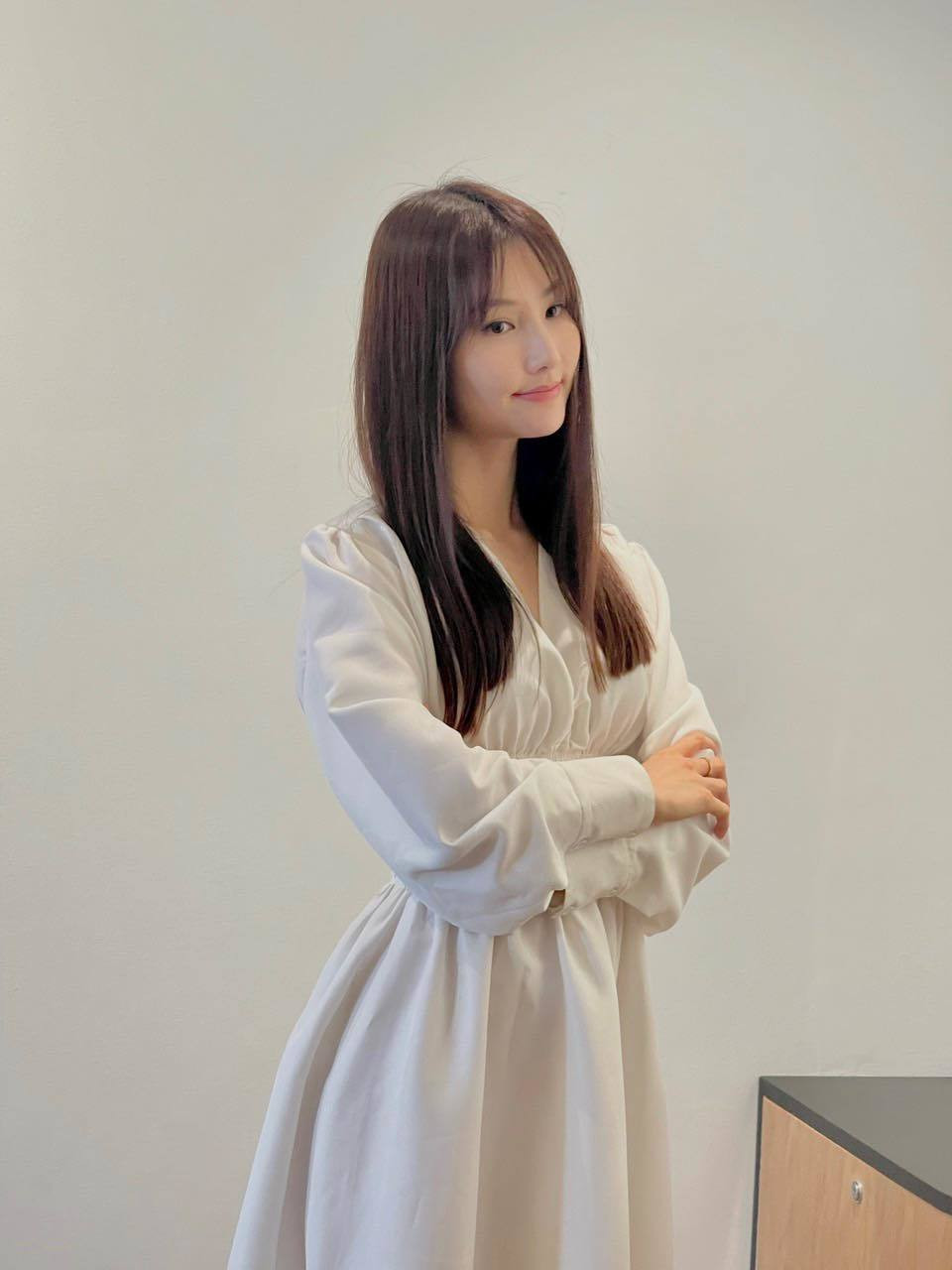 Diễm My 9X dịu dàng như tiểu thư.