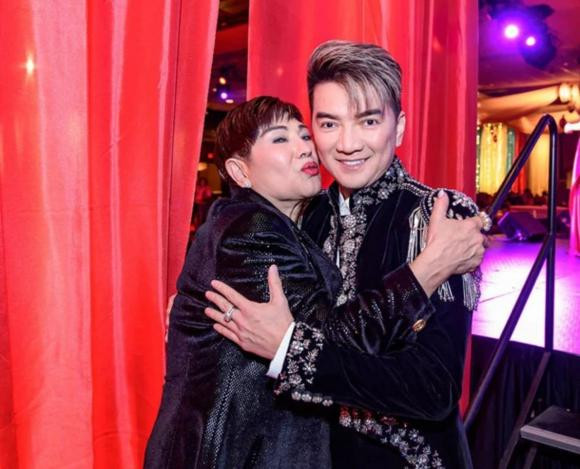 Ro tin Dam Vinh Hung bi cam nhap canh o My, doi dien an phat?