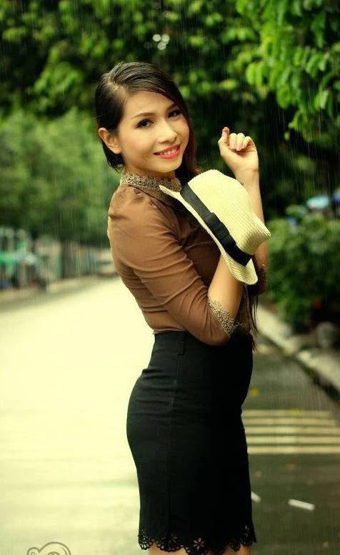 han sắc trước kia của Khả Như với gương mặt góc cạnh.