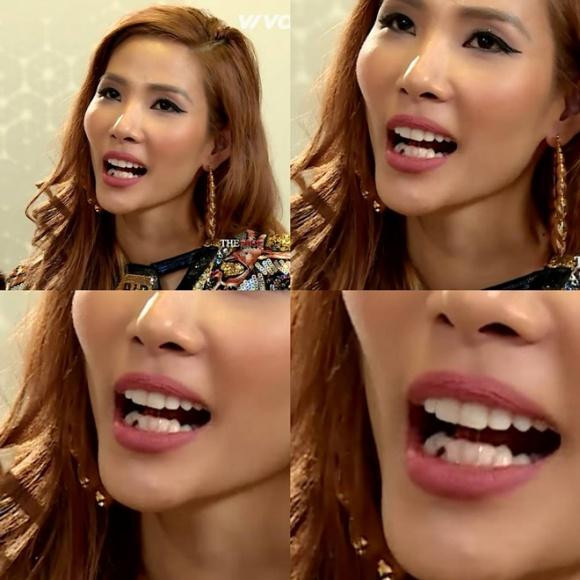 Còn nhớ nhiều năm trước, khi Hoàng Thùy làm HLV của The Face đã bị soi khoảnh khắc ăn chè đậu đen mà không xỉa răng. Trên sóng truyền hình, nữ huấn luyện viên vô tư nói chuyện, nhận xét thí sinh trong khi răng vẫn còn... dính chè. Nhiều khán giả đã chế lại hình ảnh và bình luận về Hoàng Thùy bằng thái độ hài hước, dí dỏm.