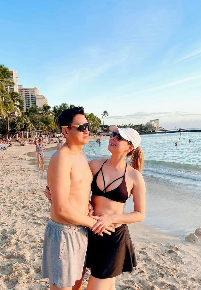 Tin sao Việt 12/12: Thanh Thảo cùng ông xã Việt kiều kỷ niệm 6 năm bên nhau.