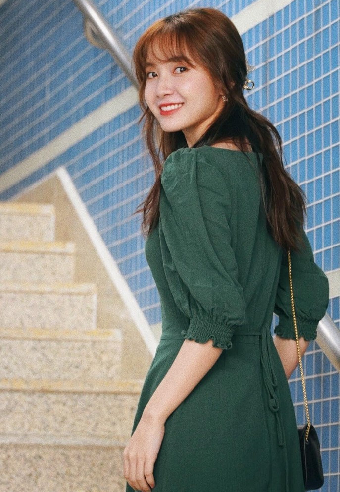 Jang Mi giữ nét trong trẻo, nhẹ nhàng sau 5 năm ca hát.