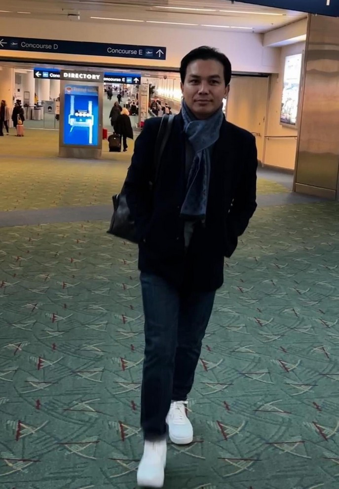 Mạnh Quỳnh bận rộn đi lưu diễn dịp cuối năm.