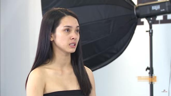 Nàng mẫu 9X còn từng tham gia The Face 2018. Tuy nhiên, cô cũng sớm dừng chân dù được đặt nhiều kì vọng. Quỳnh Lương thời tham gia The Face 2018 với mặt mộc kém sức sống cùng đôi mắt thâm quầng.