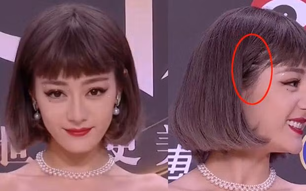 Tóc giả bán đại trà được kết lọn bằng máy nên không thể tỉ mỉ, cẩn thận như những bộ tóc thủ công. Bên cạnh đó, chất tóc làm bằng tơ thực vật nên rất "đơ", bóng giả tạo chứ không bóng khoẻ như tóc thật. Rõ ràng nhan sắc mỹ nữ Tân Cương chẳng thể "độ" nổi bộ tóc này còn gì!