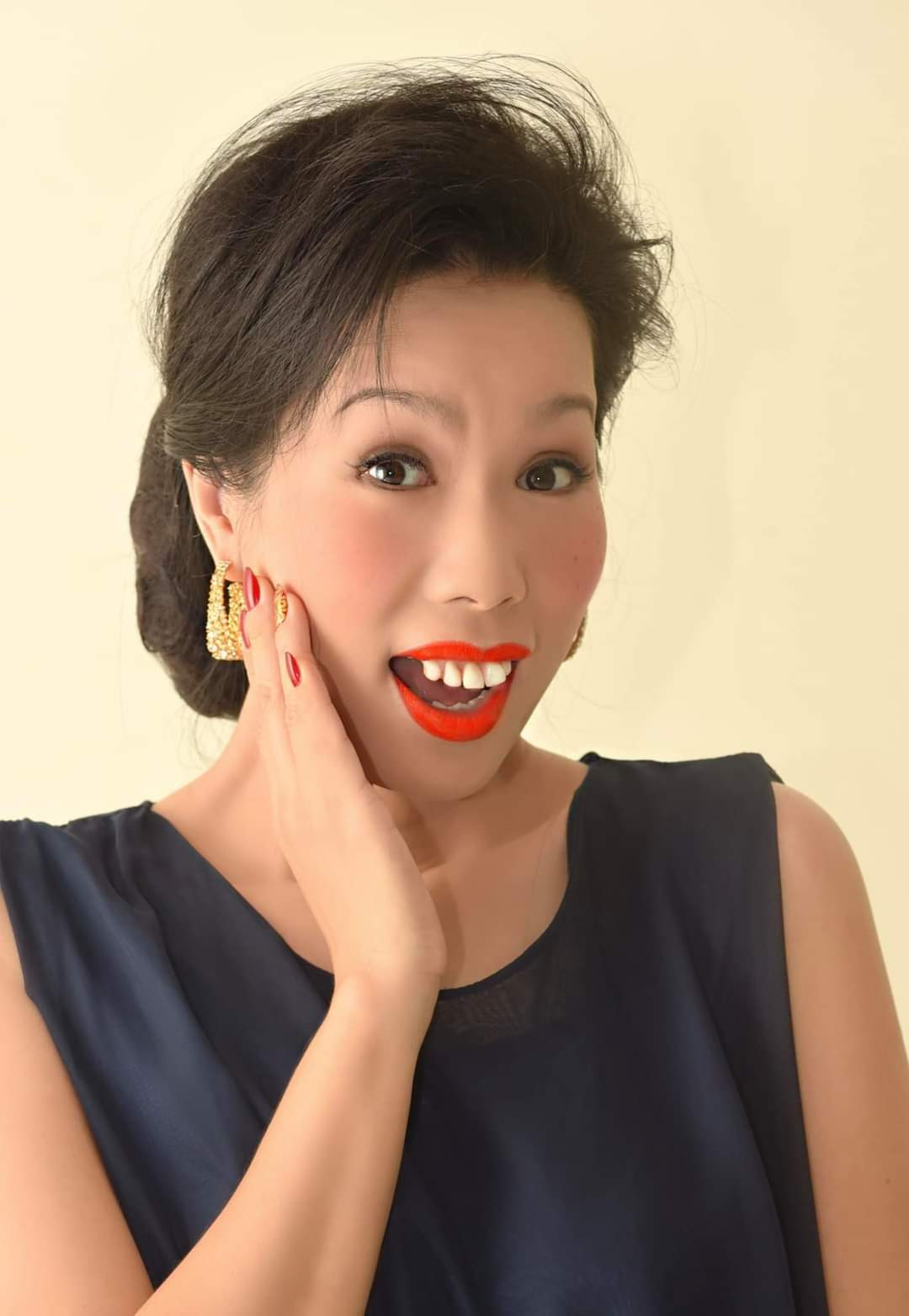 Không còn nhận ra đây là Á hậu Trịnh Kim Chi.