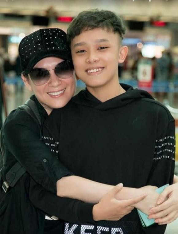 Kênh YouTube Hồ Văn Cường trả lại công ty kiếm tiền "khủng" thế nào? - Hình 2 Kenh YouTube Ho Van Cuong tra lai cong ty kiem tien