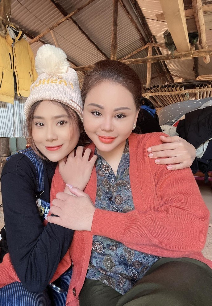 Lê Giang lên Đà Lạt quay phim cùng đàn em Hồ Bích Trâm.