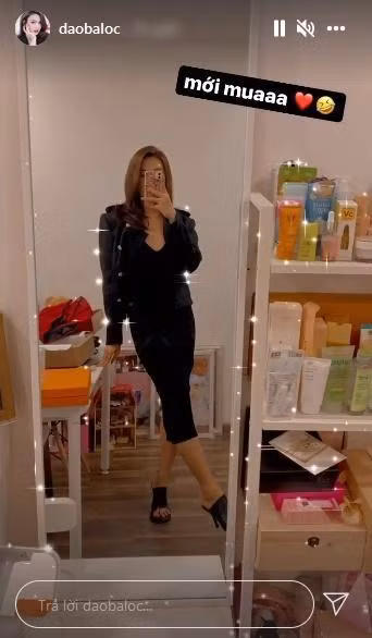 ...chọn đầm body dáng dài để đi chơi...