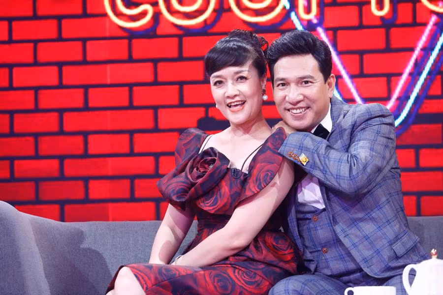 Nam danh hài gây "sốc visual" vì bỗng chải chuốt và bảnh tỏn khác lạ.