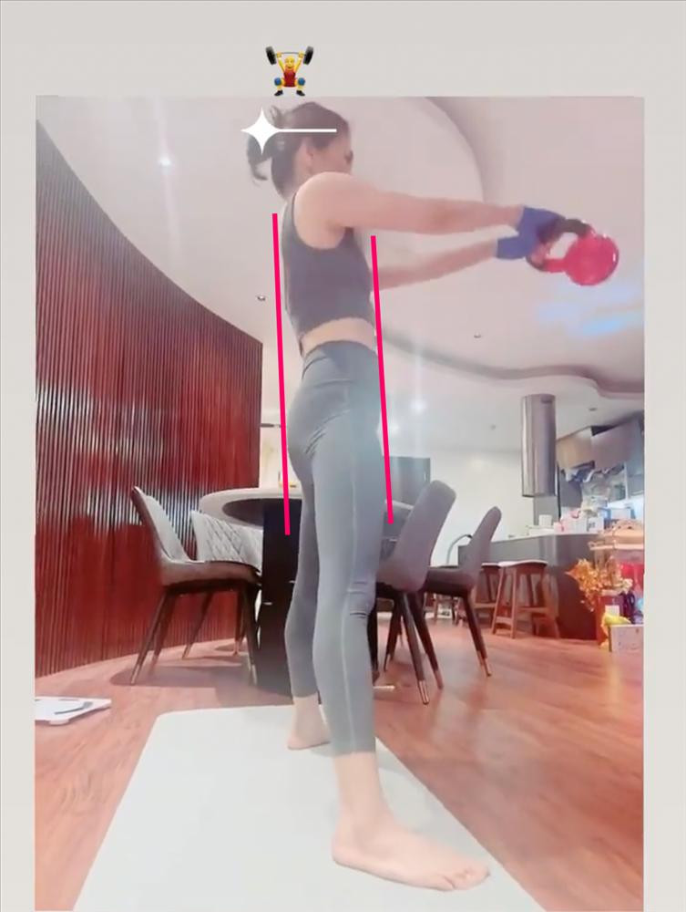 Cơ thể giọng ca "Nếu Em Được Chọn Lựa" mất luôn những đường cong quyến rũ. 