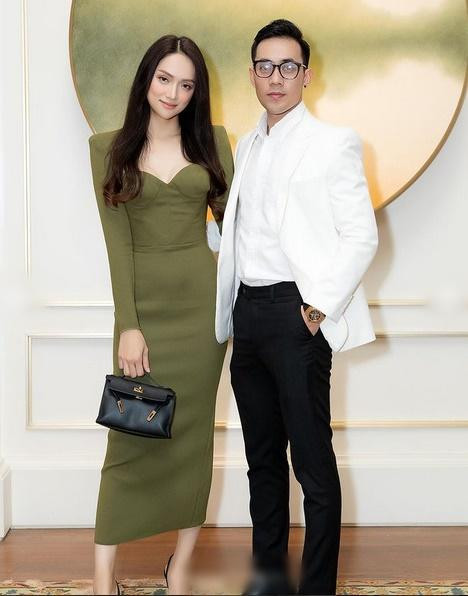 Đây không phải lần đầu Hương Giang mắc lỗi thời trang này dù là thời kì đỉnh cao nhan sắc.