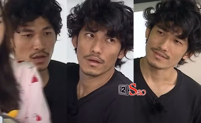 "Mầm non giải trí" Liên Bỉnh Phát sở hữu đường nét nam tính, vẫn gây ấn tượng dù mới ngủ dậy, tóc tai còn chưa chải chuốt lại.