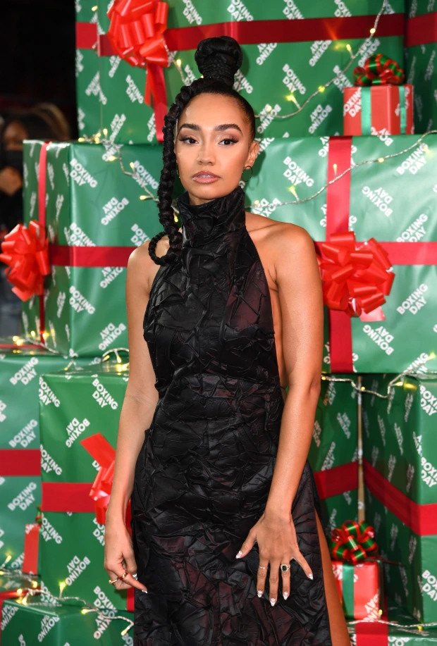 Cô kết hôn năm 2016 và mới sinh một cặp sinh đôi hồi tháng 8/2021. 