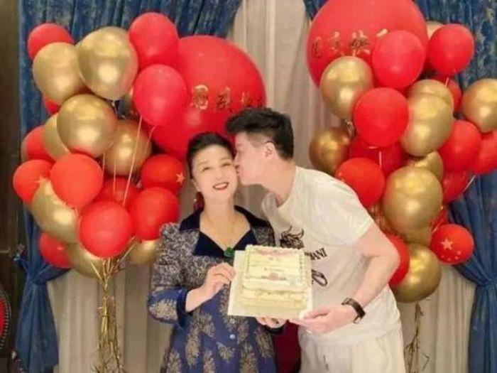 Loạt ảnh đón sinh nhật tuổi tuổi 66 của bà Trương Truyền Mỹ.