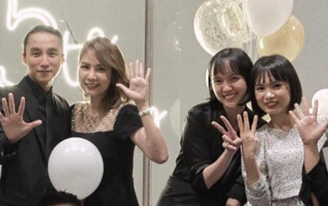 Mật độ tóc trở nên lưa thưa thấy rõ, đỉnh đầu còn lộ cả mảng trắng giống như bị hói. Vì vậy, Hải Tú đã không thể che giấu chiếc sân bay khủng bố khổng lồ của mình trước con mắt netizen.