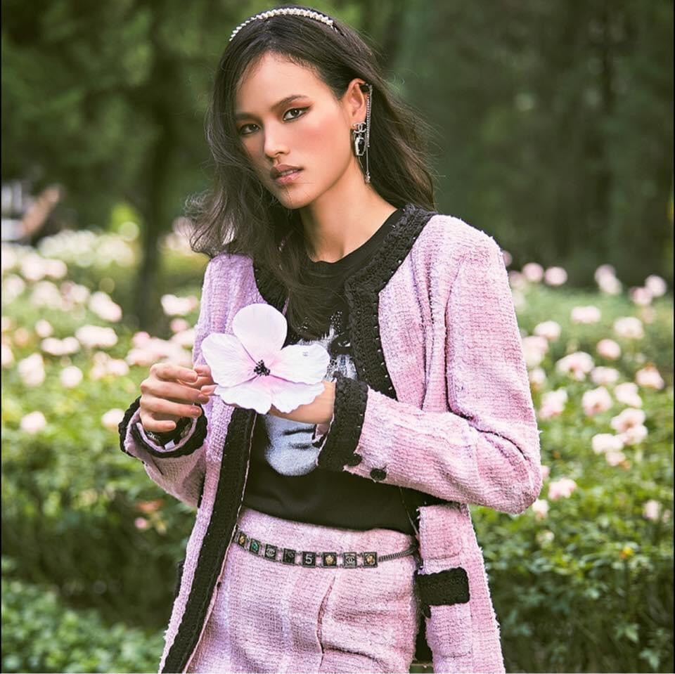 Tuyết Lan hoạt động sôi nổi với các dự án thời trang sau khi trở về từ Singapore.