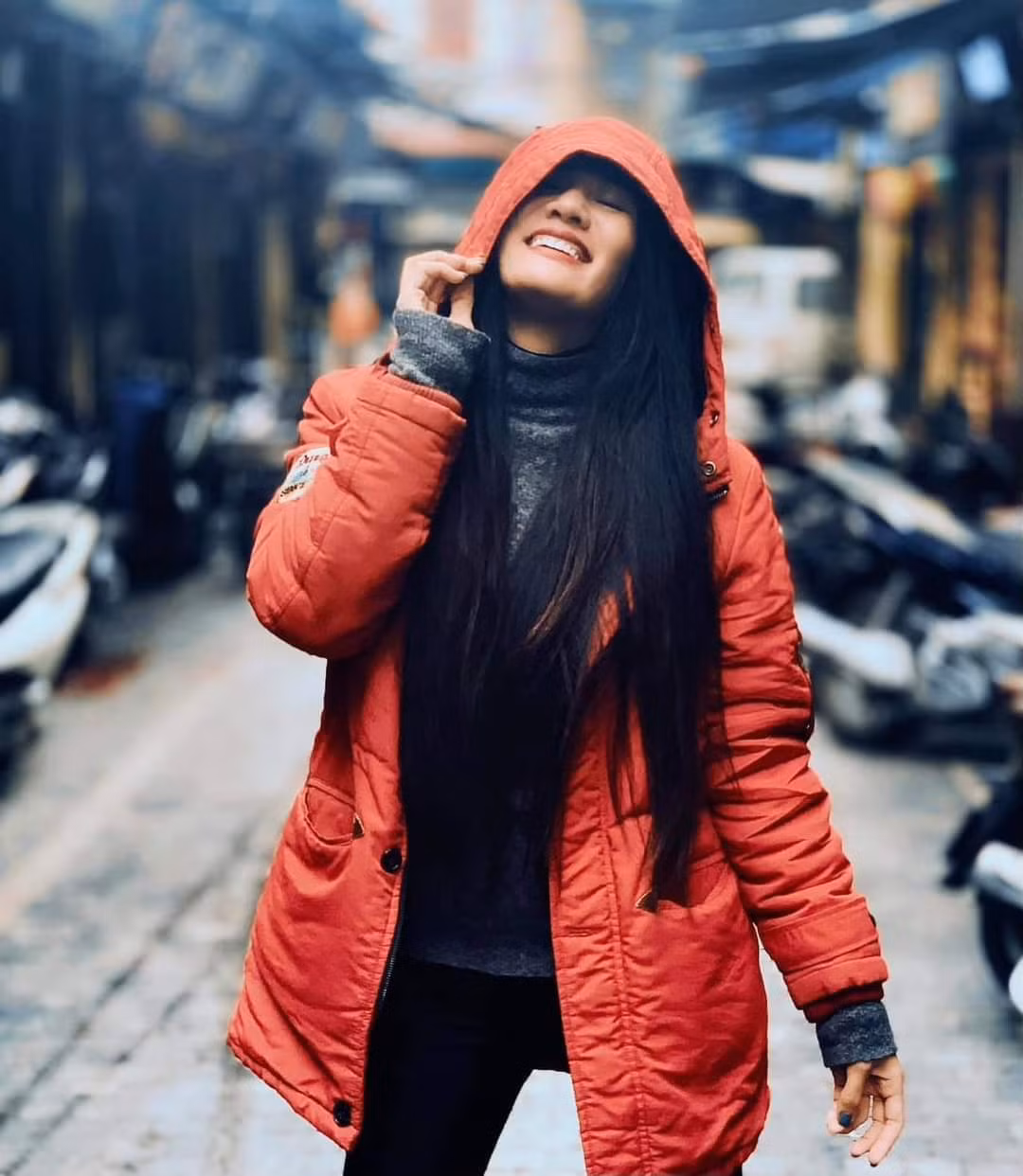 Diễn viên Đặng Minh Cúc rạng ngời hạnh phúc sau nhiều bão tố tình cảm.