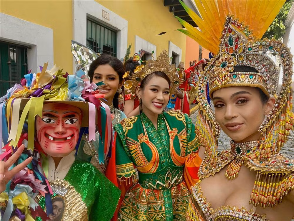 Hiện tại, Đỗ Thị Hà đang đại diện Việt Nam thi đấu Miss World - Hoa hậu Thế giới 2021, diễn ra ở Puerto Rico.