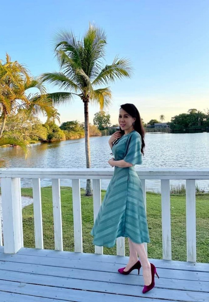 Mai Thiên Vân rạng rỡ trong ngày sinh nhật.