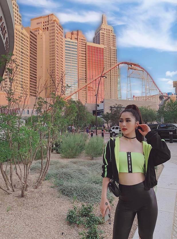 Có thể nói, đây là lần lột xác đình đám nhất của ca sĩ Hương Tràm trong mấy năm gần đây.