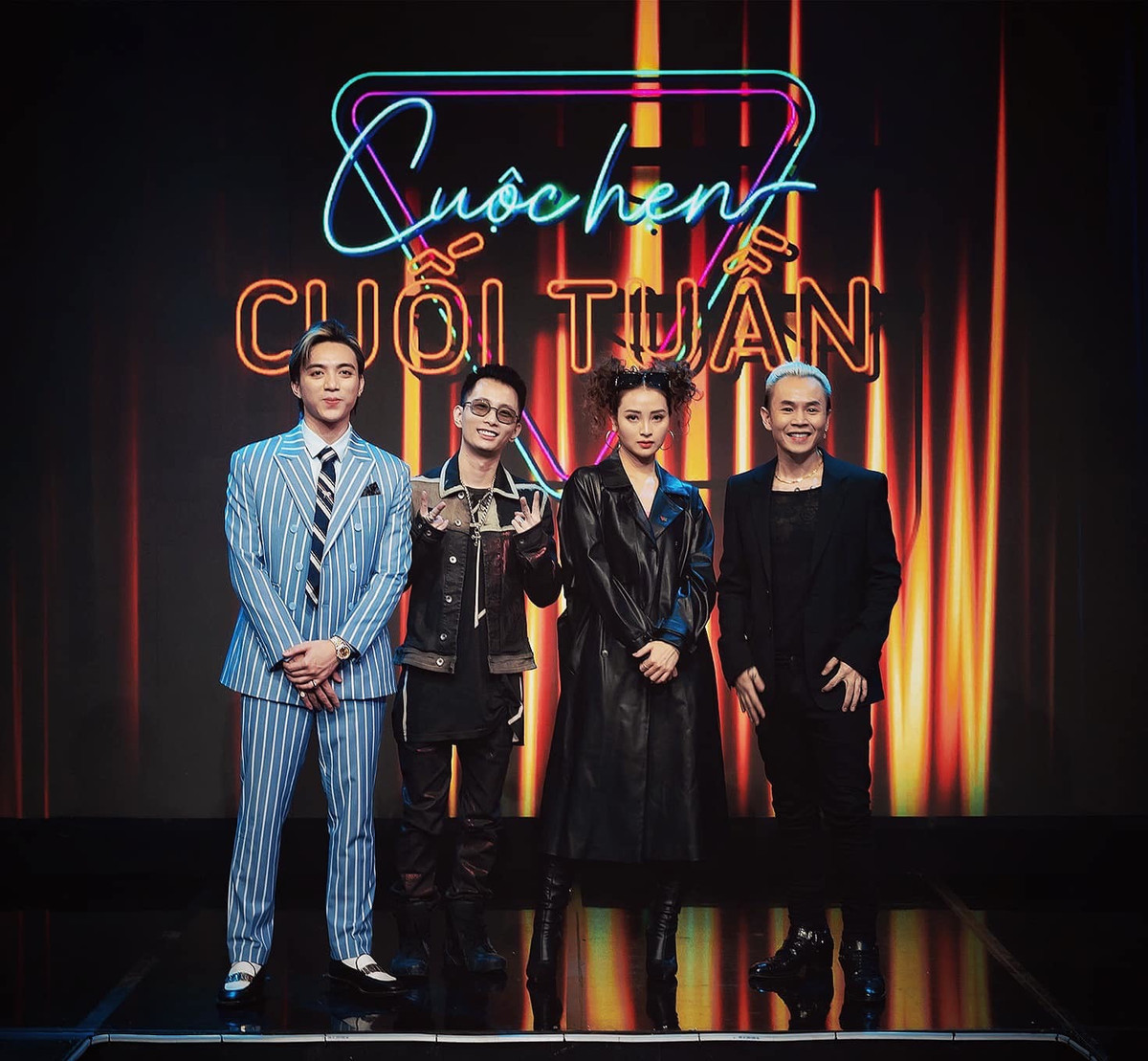 MC Mù Tạt hé lộ ảnh hậu trường "Cuộc hẹn cuối tuần" với dàn khách mời siêu hot.