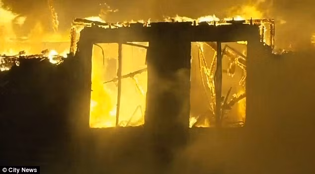 Nhà dưỡng lão ở thị trấn L'Isle-Verte thuộc Quebec. Ông Ginette Caron, quyền thị trưởng thị trấn cho biết, hầu hết người già ở đây đều phụ thuộc vào người chăm sóc.