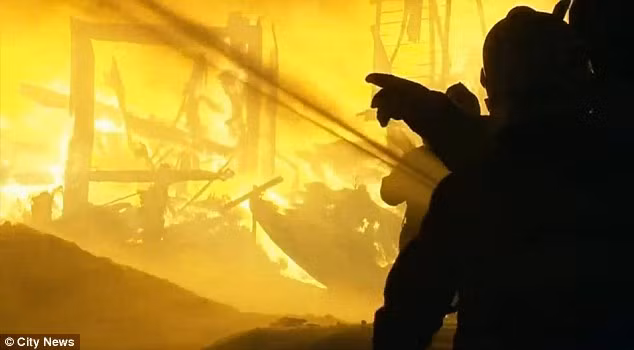 Theo uớc tính, có từ 50 đến 60 người già ở tại khu dưỡng lão này khi ngọn lửa bùng phát. Các nhân viên cứu hộ đã cứu được 30 người. 3 người đã chết và hiện còn 30 người vẫn đang mất tích.