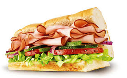 Tại Sông Hồng Bar (sảnh khách Sạn Sofitel Plaza Hanoi), một thực đơn dành riêng cho giới doanh nhân đã được xây dựng vào tháng 9 với: món cuốn kiểu Ceasar, bánh mì nướng bơ kèm rau kiểu Ý, bánh mì kẹp thịt gà xông khói và sandwich cá ngừ.