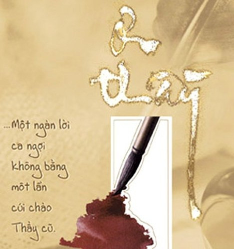 Không kém phần độc đáo mà còn rất giá trị, phù hợp với một nhóm người mua để tặng thầy cô giáo là món quà thiệp mạ vàng. Thiệp mạ vàng 24k có giá bán lên tới 6 triệu đồng/sản phẩm.