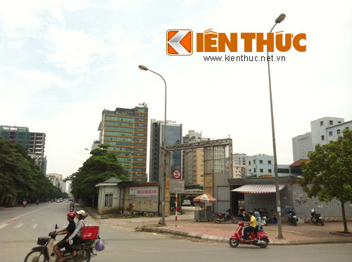 Theo thiết kết, BIDV Diamond gồm 30 tầng nổi và 4 tầng hầm. Tổng diện tích sàn 40.128m2 (không kể tầng hầm và tầng kỹ thuật).Trong đó, 4 tầng hầm từ B1 tới B4 là khu vực để xe máy, ô tô và tầng kỹ thuật. Từ tầng 1 đến tầng 5 là được BIDV sử dụng làm văn phòng và một phần được dùng cho thuê cửa hàng. Tầng 6 sử dụng làm phòng họp, trung tâm hội họp cho thuê. Từ tầng 7 tới tầng 29 sẽ được làm văn phòng cho thuê. Tầng 30 là nhà ăn, quầy bar và vườn trên mái.