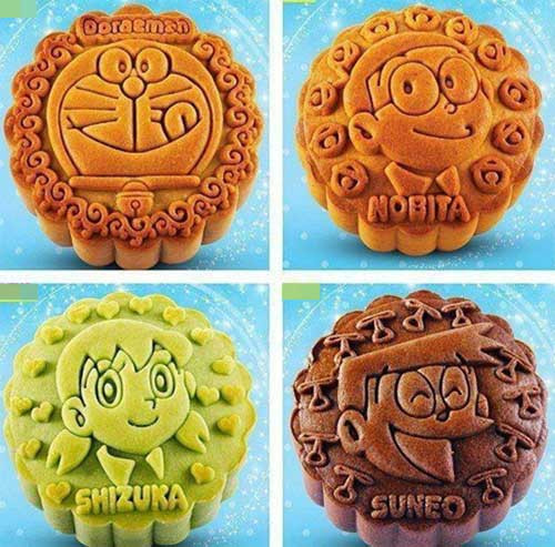 Chắc hẳn bé nào là tín đồ của truyện tranh hay hoạt hình sẽ vô cùng thích thú với sự tạo hình bánh Trung thu Doreamon độc đáo.