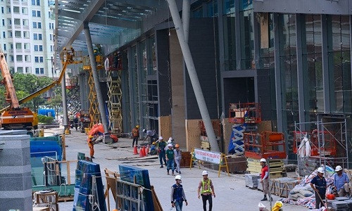 Công trình này "ngốn" một khối lượng cực lớn công nhân, lên tới cả ngàn lao động.