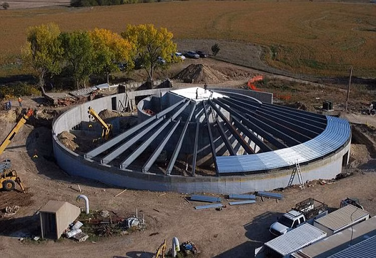 Một bệ phóng tên lửa bị bỏ hoang thuộc vùng ngoại ô Kansas của Mỹ đã được cải tạo thành biệt thự “ngày tận thế” độc và lạ.