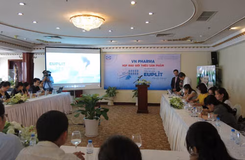 Hiện tại, vốn điều lệ của doanh nghiệp này là 68 tỷ đồng, kinh doanh trong nhiều lĩnh vực y tế như phân phối dược phẩm, phòng khám, vệ sinh và sinh hóa phẩm y tế, dịch vụ kho bãi và hậu cần ngành dược, xuất nhập khẩu thuốc, dịch vụ đăng ký thuốc...