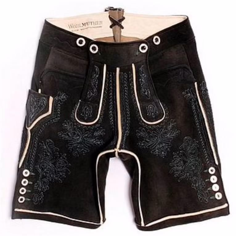 11. Quần soóc gắn kim cương, giá: 114.000 USD. Wohlmuther, chủ sở hữu một cửa hàng kinh doanh trang phục truyền thống Áo có trụ sở tại Bad Mitterndorf, đã bán cặp quần soóc da truyền thông có đính kim cương đầu tiên. Chiếc quần được làm từ da của một con hươu đỏ hoang dã và được trang trí 166 viên kim cương. Được biết, một đại gia Đức sống ỏ Dubai đã mua chiếc quần này.